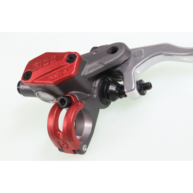 Maitre cylindre frein AV BRAKTEC rouge