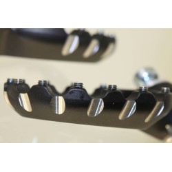 Repose pied alu avec insert S3 curve noir