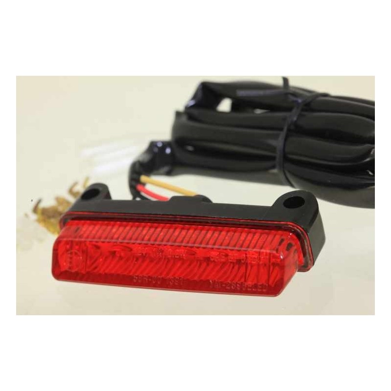 Feu arriere à led cabochon rouge universel
