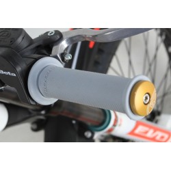 Revetement soft RENTHAL ouvert au bout gris clair G147