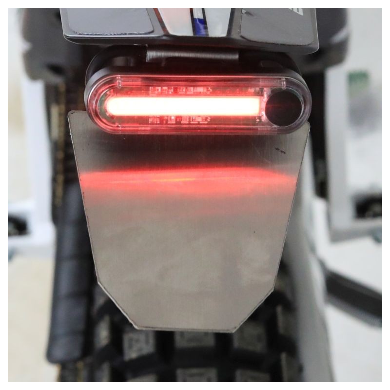 Feu arrière à led sans fil + support plaque ELECTRIC MOTION