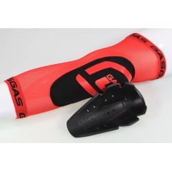 Genouillères GASGAS Defender Pro Knee rouge/noir longue
