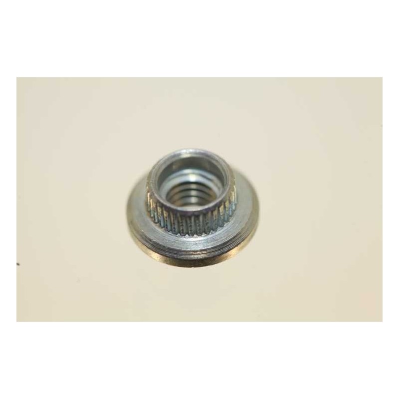 Ecrou insert fixation boitier filtre GASGAS 2004-2006 6mm