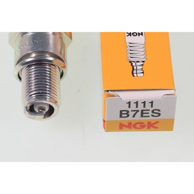 Bougie BETA rev 50 NGK B7ES