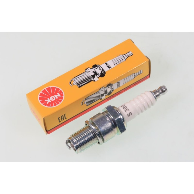 Bougie BETA 125 alp 1999 et FANTIC FM301