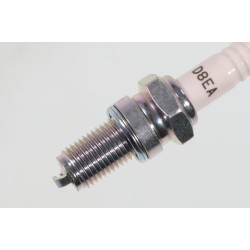 Bougie BETA 125/200 alp 4T NGK D8EA