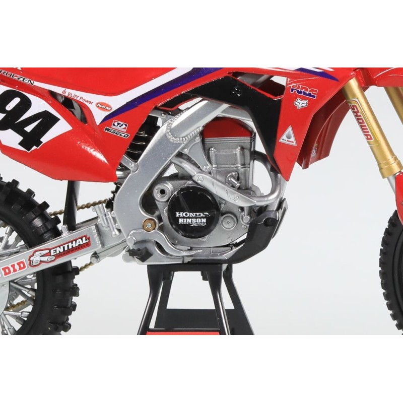 Miniature moto HONDA HRC CRF 450 R N°94 Ken Roczen 1/6e