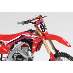 Miniature moto HONDA HRC CRF 450 R N°94 Ken Roczen 1/6e