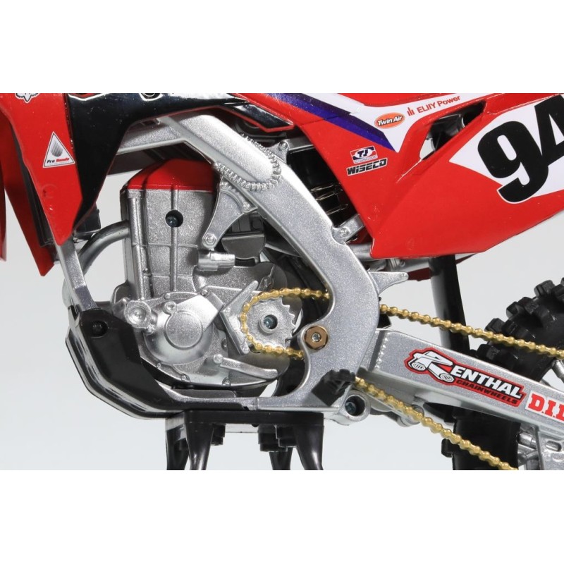 Miniature moto HONDA HRC CRF 450 R N°94 Ken Roczen 1/6e