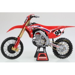 Miniature moto HONDA HRC CRF 450 R N°94 Ken Roczen 1/6e