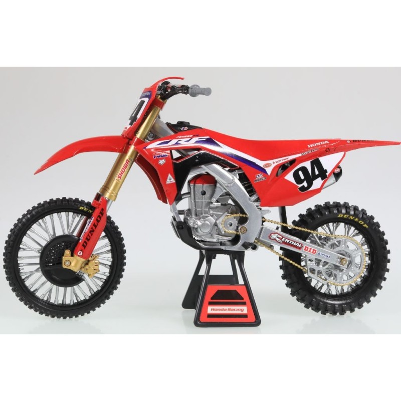 Miniature moto HONDA HRC CRF 450 R N°94 Ken Roczen 1/6e