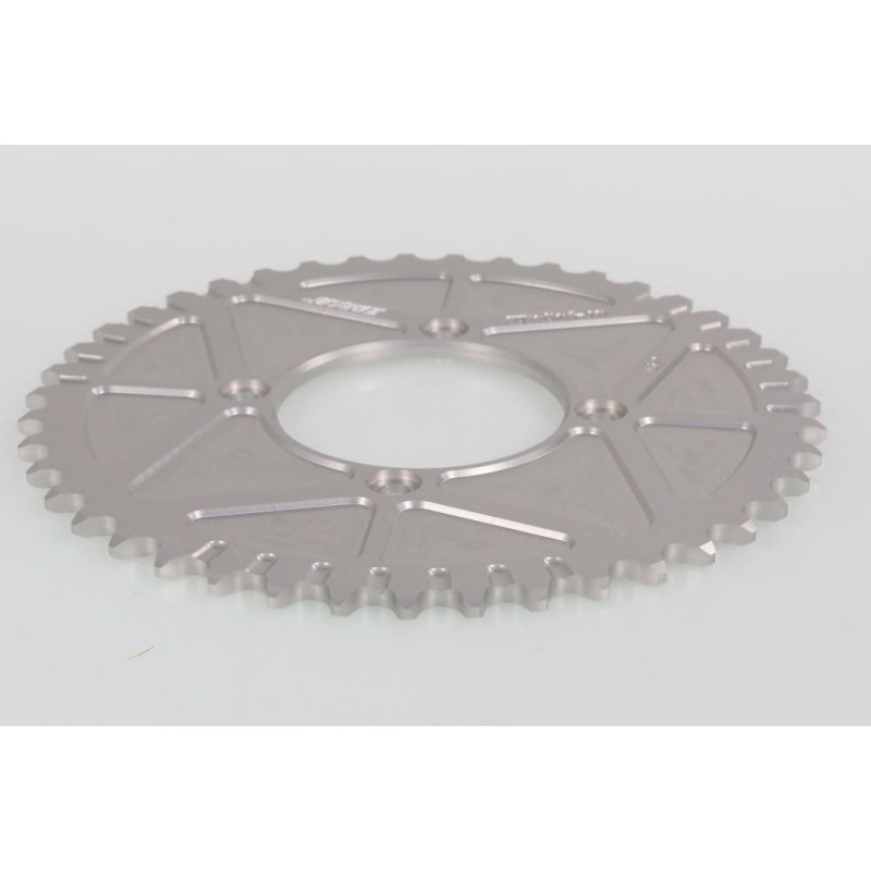 Couronne 4 trous fermée JITSIE alu 43 à 44 dents