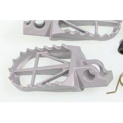 Repose pied acier JITSIE ratio 40° gris