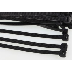 Assortiments de 100 colliers serre-câbles noir 38cm