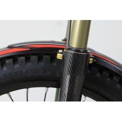 Protection fourche carbone SKC courte Type TECH 