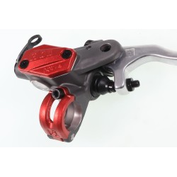 Maitre cylindre frein AV BRAKTEC rouge