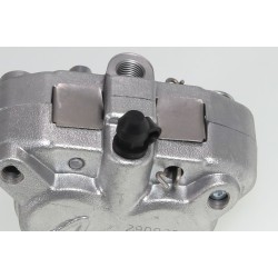 Etrier frein AV AJP 4 pistons