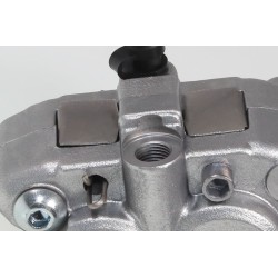 Etrier frein AV AJP 4 pistons