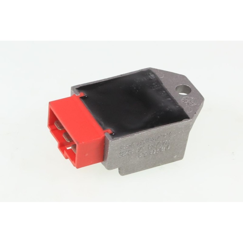 Regulateur tension et ventilateur TRS 2020-2022
